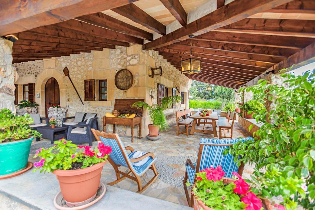Villa Mosson By Sealand Villas Port de Pollenca Exterior photo